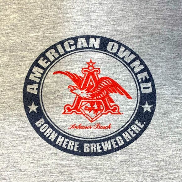 Vintage TShirt Anheuser Busch Beer Medium Short Sleeve Top Gray Born Brewed Here - Picture 3 of 5